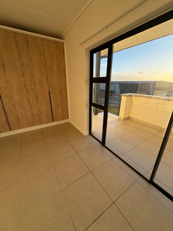 To Let 1 Bedroom Property for Rent in Richwood Western Cape
